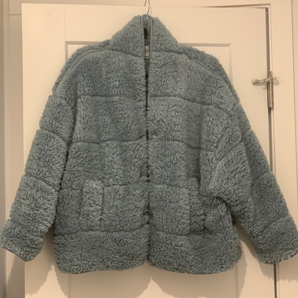 Urban Outfitters sherpa coat - Picture 2 of 5